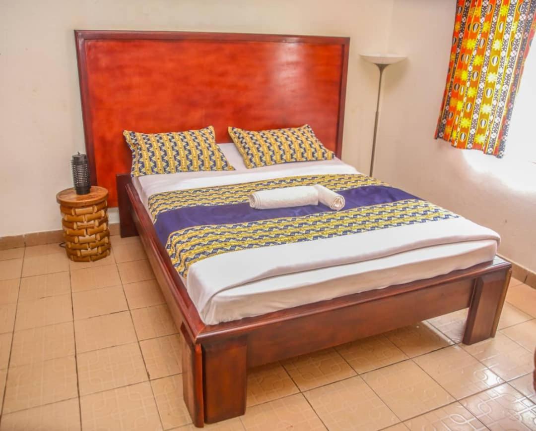 Fiiaa Hotel Yaounde Ngoại thất bức ảnh