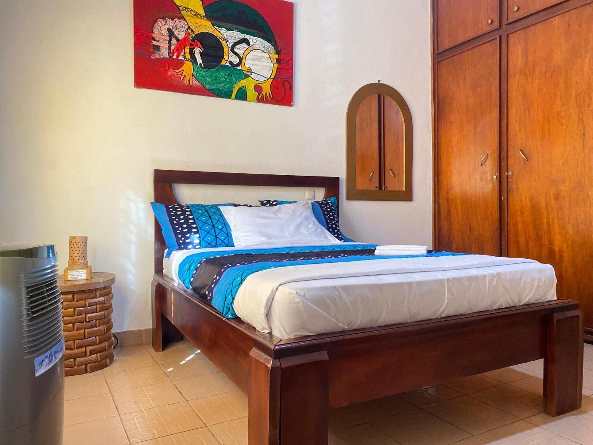 Fiiaa Hotel Yaounde Ngoại thất bức ảnh