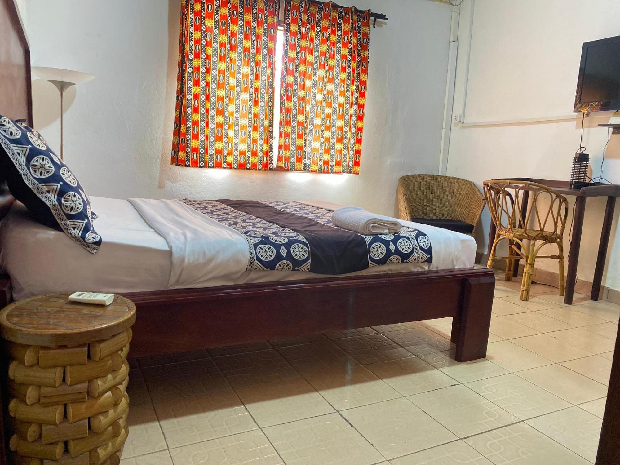 Fiiaa Hotel Yaounde Ngoại thất bức ảnh
