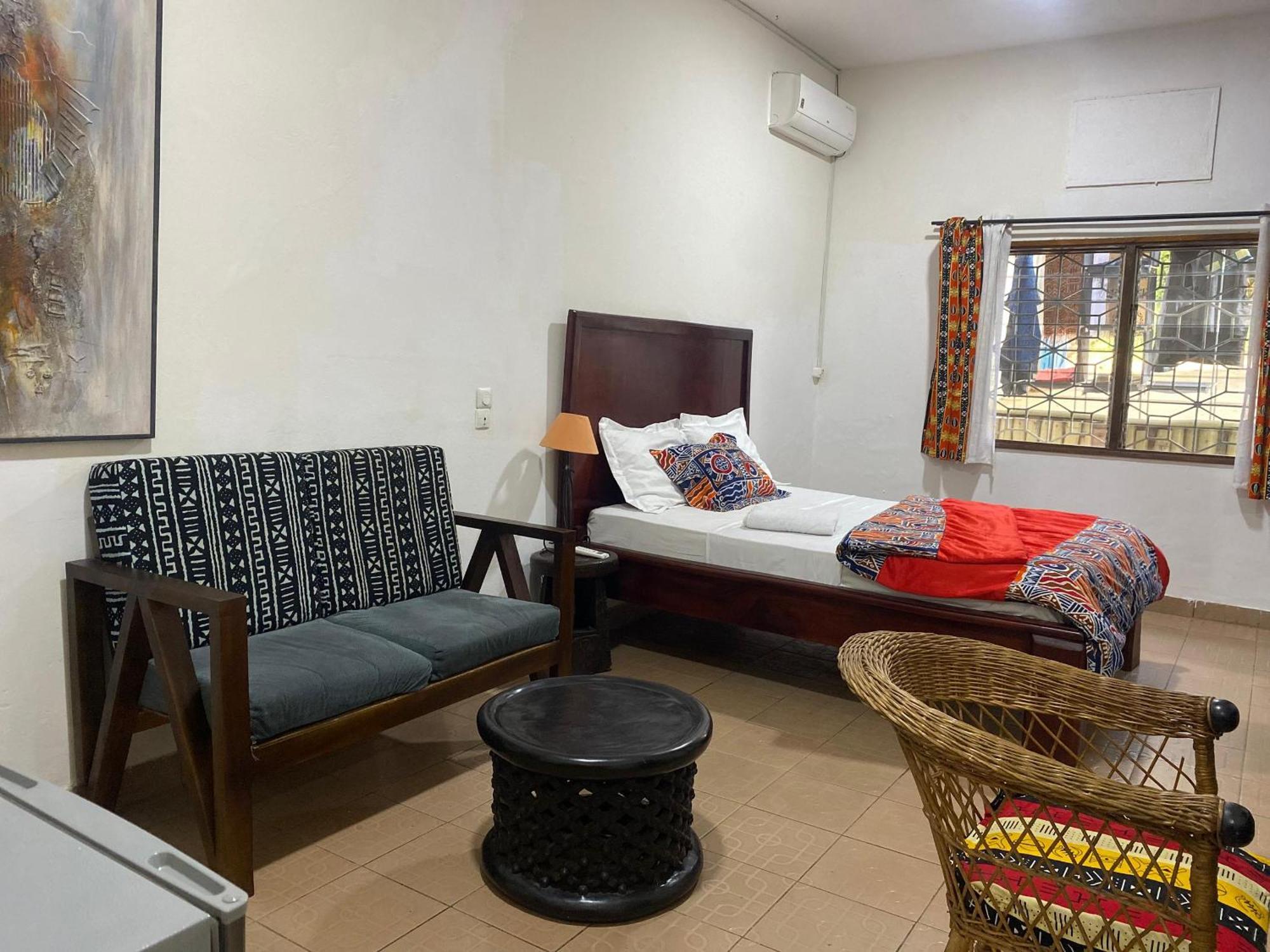 Fiiaa Hotel Yaounde Ngoại thất bức ảnh